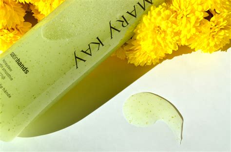 ©Katarina's book: Набор для ухода за кожей рук Satin Hands с ароматом ...