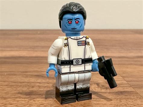 Grand Admiral Thrawn Minifigure Star Wars Mandalorian Ahsoka Tano