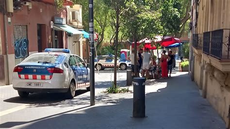 Dos Detinguts Per Un Robatori Amb Arma Blanca A Sants