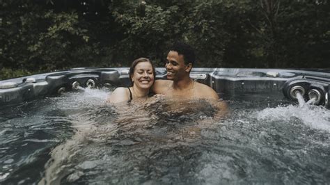 Hot Tub Benefits 5 Advantages Of Soaking In A Hot Tub Top Ten Reviews