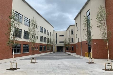 New Greystones School Handed Over To School Management