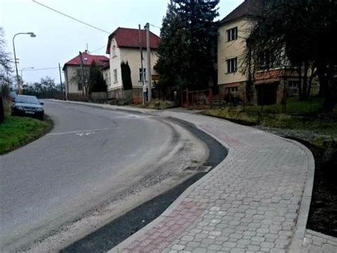 Valašské Klobouky opravily za milion chodník v Nádražní ulici ZLIN CZ