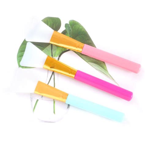 Cheap New 1pcs Silicone Face Mask Brushes Flexible Mask Applicator Brushes For Applying Facial