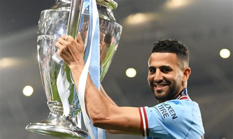 Scandaleux La Caf Carte Riyad Mahrez De La Finale Du Ballon D Or