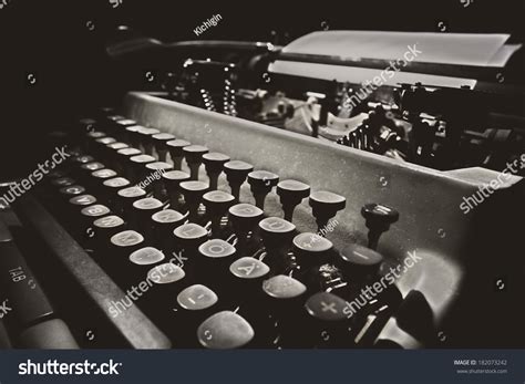 21,145 Typewriter Black White Images, Stock Photos & Vectors | Shutterstock