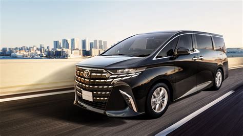 Toyota Alphard 一款豪華的多功能休旅車 中港車接送、中港包車、機場接送、商務包車、中港旅遊探親、中港澳跨境接送 678car