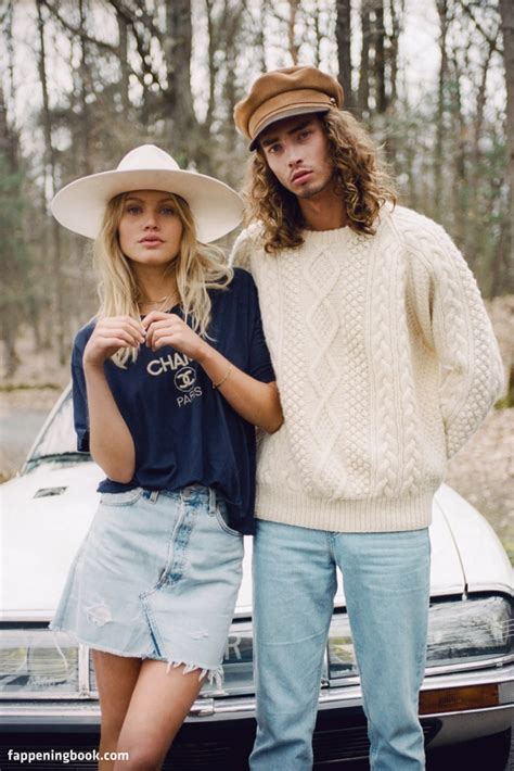 Caroline Corinth Nude OnlyFans Leaks Fappening FappeningBook