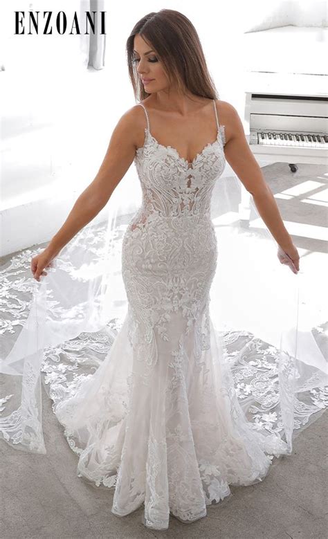 Buy Elegant Form Fitting Wedding Dresses In Stock