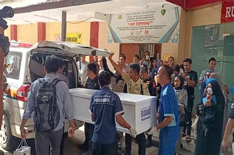 Kapusdokkes Polri Tim DVI Selesai Periksa 12 Jenazah Korban Kecelakaan