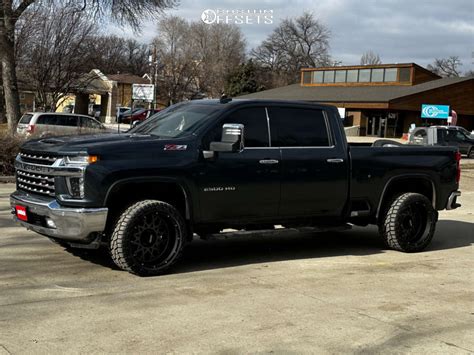 Chevrolet Silverado Hd With X Vision Rocker And