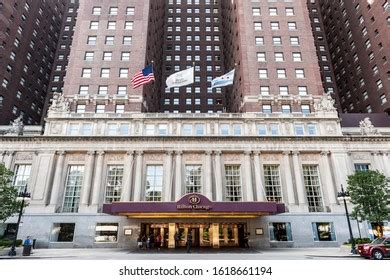 98 Hilton chicago Images, Stock Photos & Vectors | Shutterstock