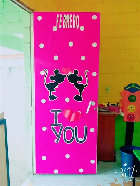 Puerta De Febrero Día Del Amor Y La Amistad 💓😍 Decoración San Valentín Puertas Ideas Del Día