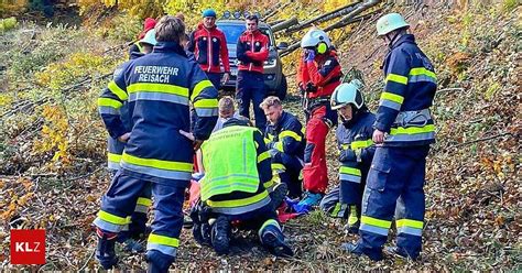 Bei Forstarbeiten Mann Wurde Von Traktor Berrollt Schwer Verletzt