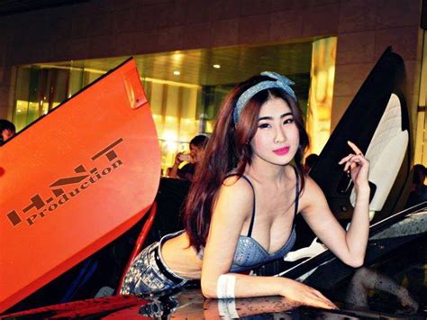 Cận cảnh nhan sắc nóng bỏng của nữ DJ hot nhất miền Tây
