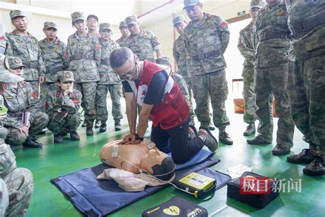 武汉蔡甸区开展民兵支援分队初级救护员培训