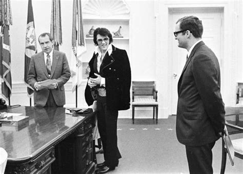 #OTD Dec 21 1970 The Elvis/Nixon Handshake Elvis asked Nixon for (and ...