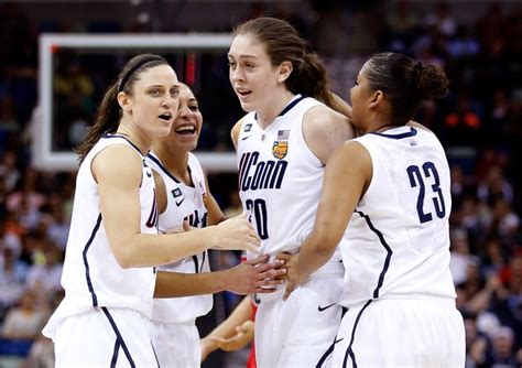 Breanna Stewart Uconn Teammates Colin Lewis