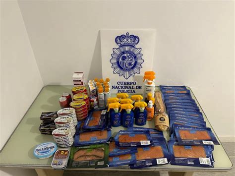 Tres Detenidos Por Robar En Un Supermercado En Segovia Productos Por