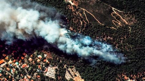 Press Update: Southern France – Satellite Images Of Pine Forest Fire In ...