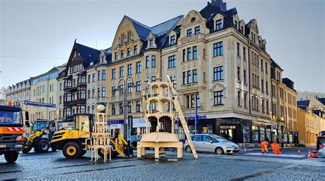 Auer Altmarkt Hat Wieder Seine Pyramide Radio Erzgebirge