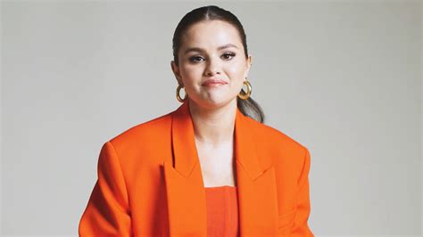 Selena Gomez Is Very Naked In New Revival Photo Entertainment Tonight