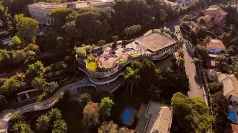 Casa Assinada Por Ruy Ohtake Est Venda Por R Milh Es Brasil