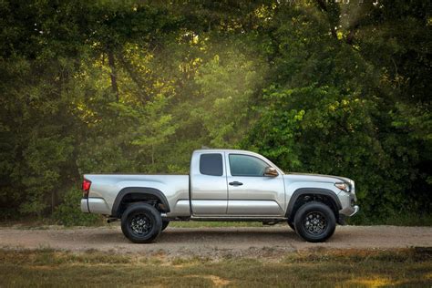 Toyota Tacoma Review Carsdirect