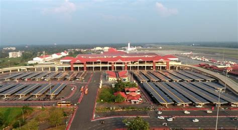 worlds  airport fully powered  solar energy faring