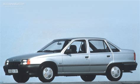 Opel Kadett Sedan Specs Photos