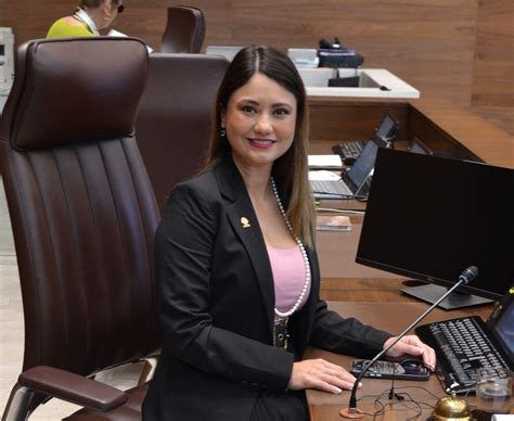 Esta diputada está totalmente a favor del proyecto de ley de justicia