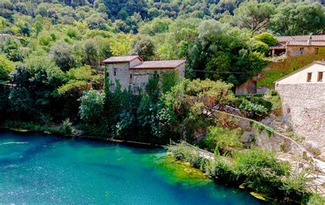 Fiume Nera Un Tuffo Proibito Nel Blù Latitudes