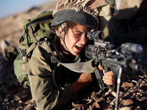 Israeli Military Women Combat