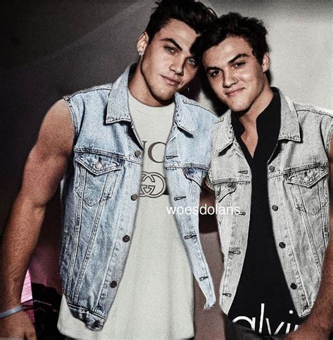 Omg Gray Looks So Hot Dolan Twins Ethan And Grayson Dolan Twins