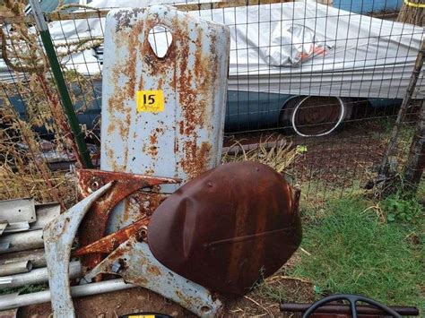 Ford 8N Tractor Body Parts Incl. Fender & Hood - Assiter Auctioneers