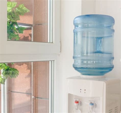 How to Clean Water Dispenser - Cleanzen