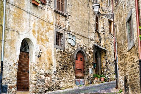 Bracciano Il Suo Lago Ed Il Suo Castello Sevennews It