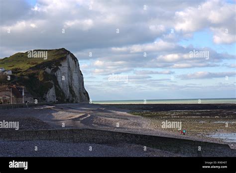 Normandy Coast Line Near Etretat France Stock Photo Alamy