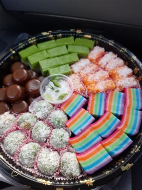 EGGLESS MALAY KUEH PLATTERS Food Drinks Homemade Bakes On Carousell