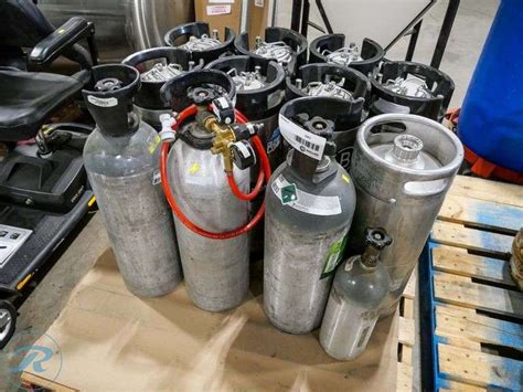 Pallet Of Co2 Bottles With Pony Kegs Roller Auctions