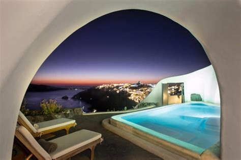 Best Cave Hotels in Santorini (2025 UPDATE) - Santorini Secrets