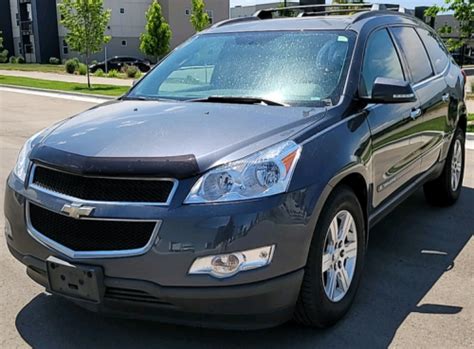 2009 Chevrolet Traverse - Leather Seats!