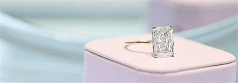 Natural Diamond Engagement Rings | Happy Jewelers