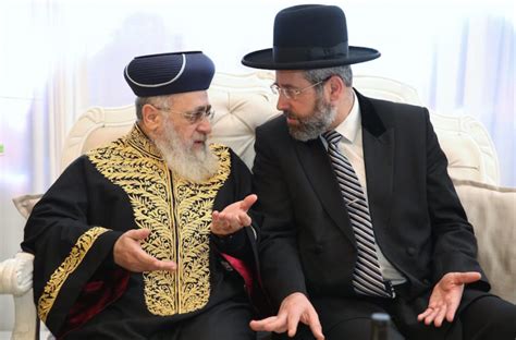 Israel S Chief Rabbis Form Panel To Set Standards For Recognizing