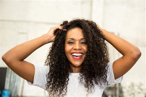 Aprenda Agora Como Dar Volume No Cabelo Cacheado Soft Hair