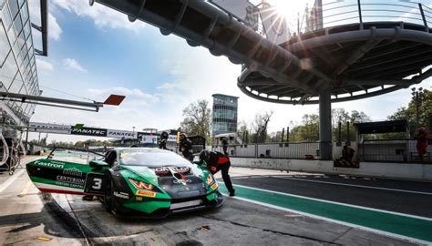 Lamborghini Supertrofeo Bonaldi Motorsport Tre Vetture In Gara Al