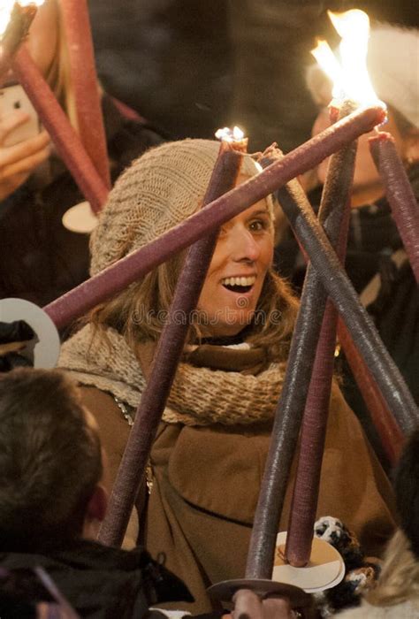 Edinburgh Torchlight Procession Editorial Stock Image - Image of ...