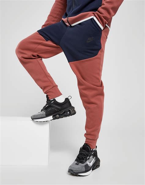 Nike Tech Fleece Pantaloni Della Tuta In Nero Jd Sports