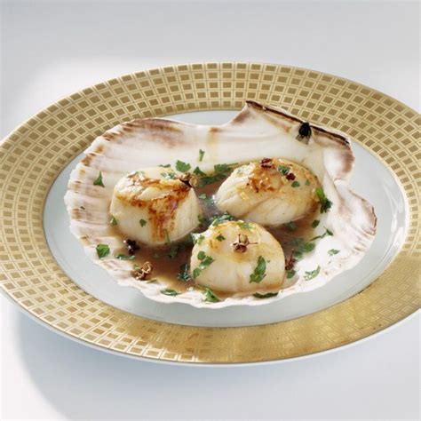 Noix De Coquilles Saint Jacques Au Coulis D Oursin Cuisine Et Vin