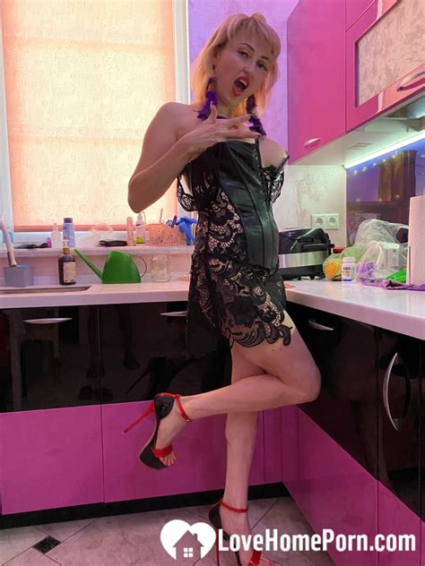 Milf Next Door Seduces Me With Her Tits Pics Xhamster