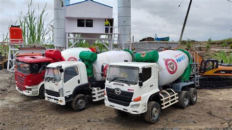 Mantap Mobil Truk Tronton Molen Cor Mixer Beton Ngecor Jalan Melewati